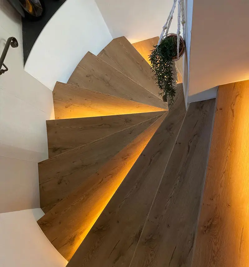 L’art de l’éclairage pour les escaliers intérieurs
