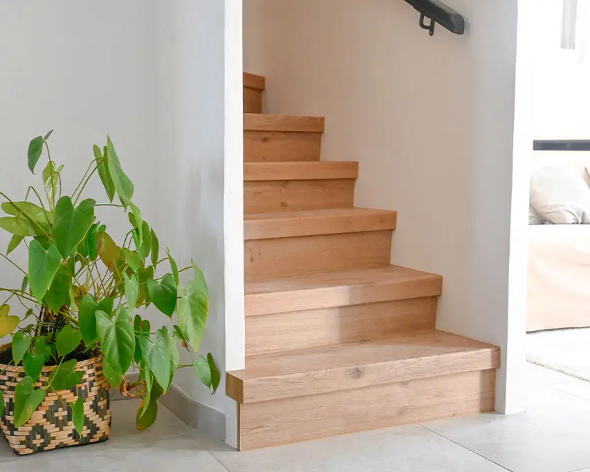 Escalier rénové par habillage