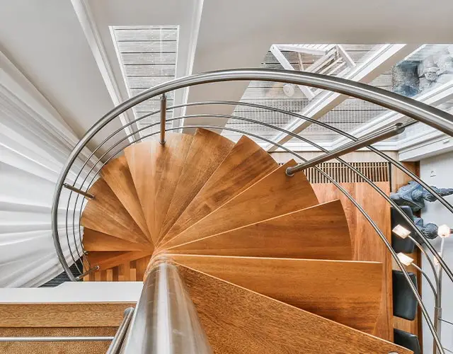 Habiller un escalier en colimaçon