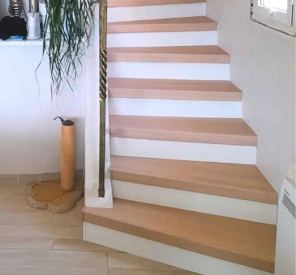 Habillage d'escalier en carrelage - après